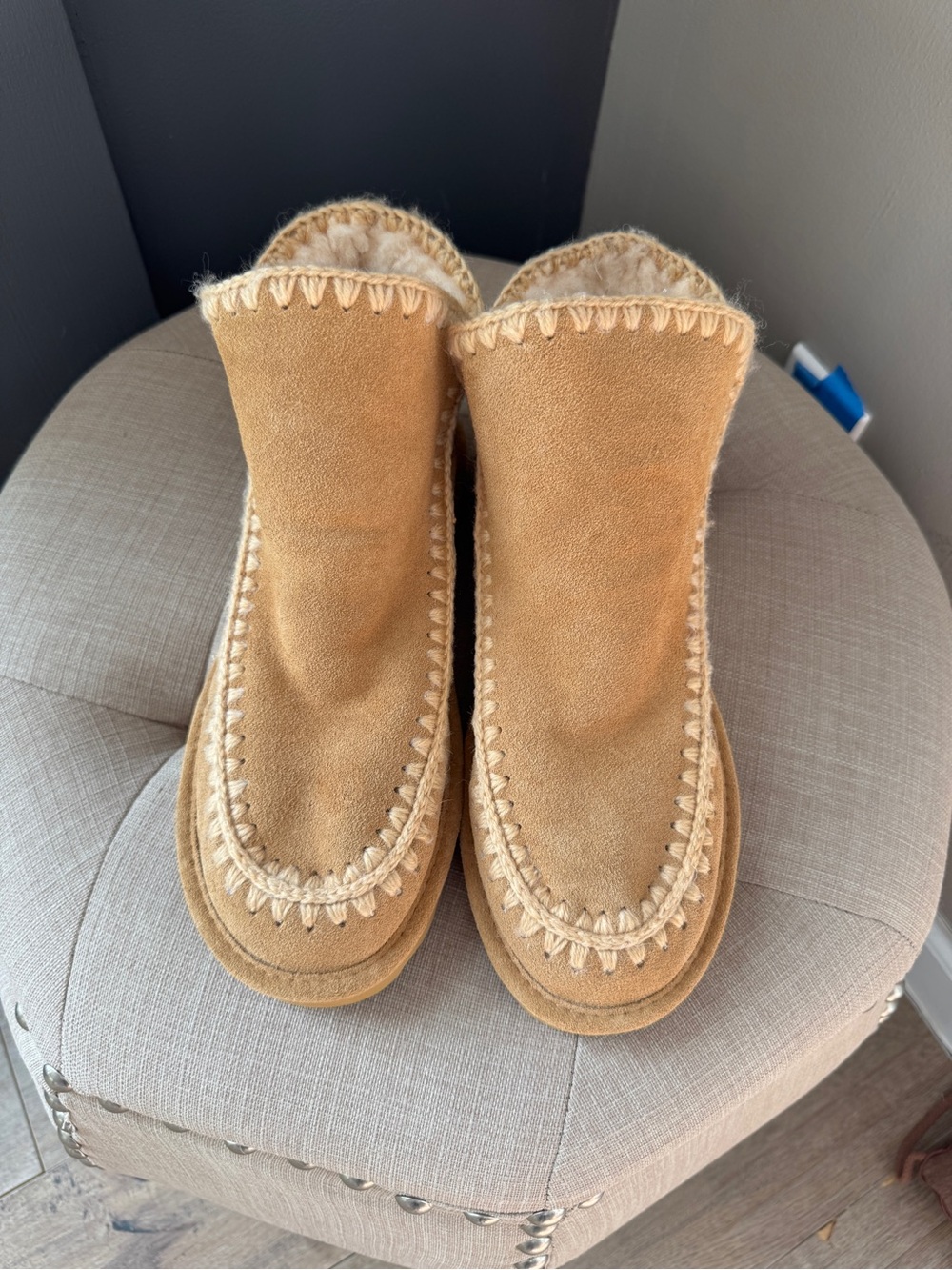 Bearpaw Winter Iced Coffee Boots NWOT
Size 9 - Picture 3 of 7
